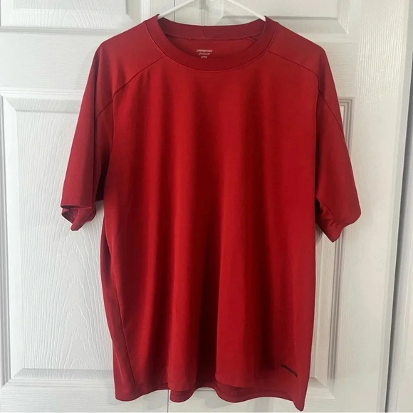 Patagonia Capilene Men's XL DARK RED Active T-Shirt Crew Neck Made in USA - Picture 1 of 6